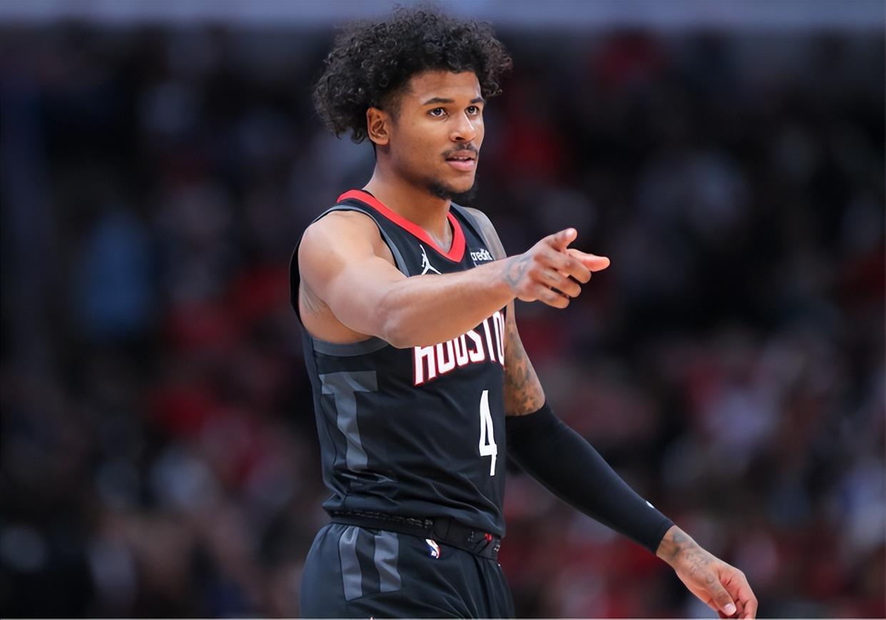 爱游戏人气手游关于快船新秀表现惊艳，全场观众掌声不断，她的类别看到.的信息