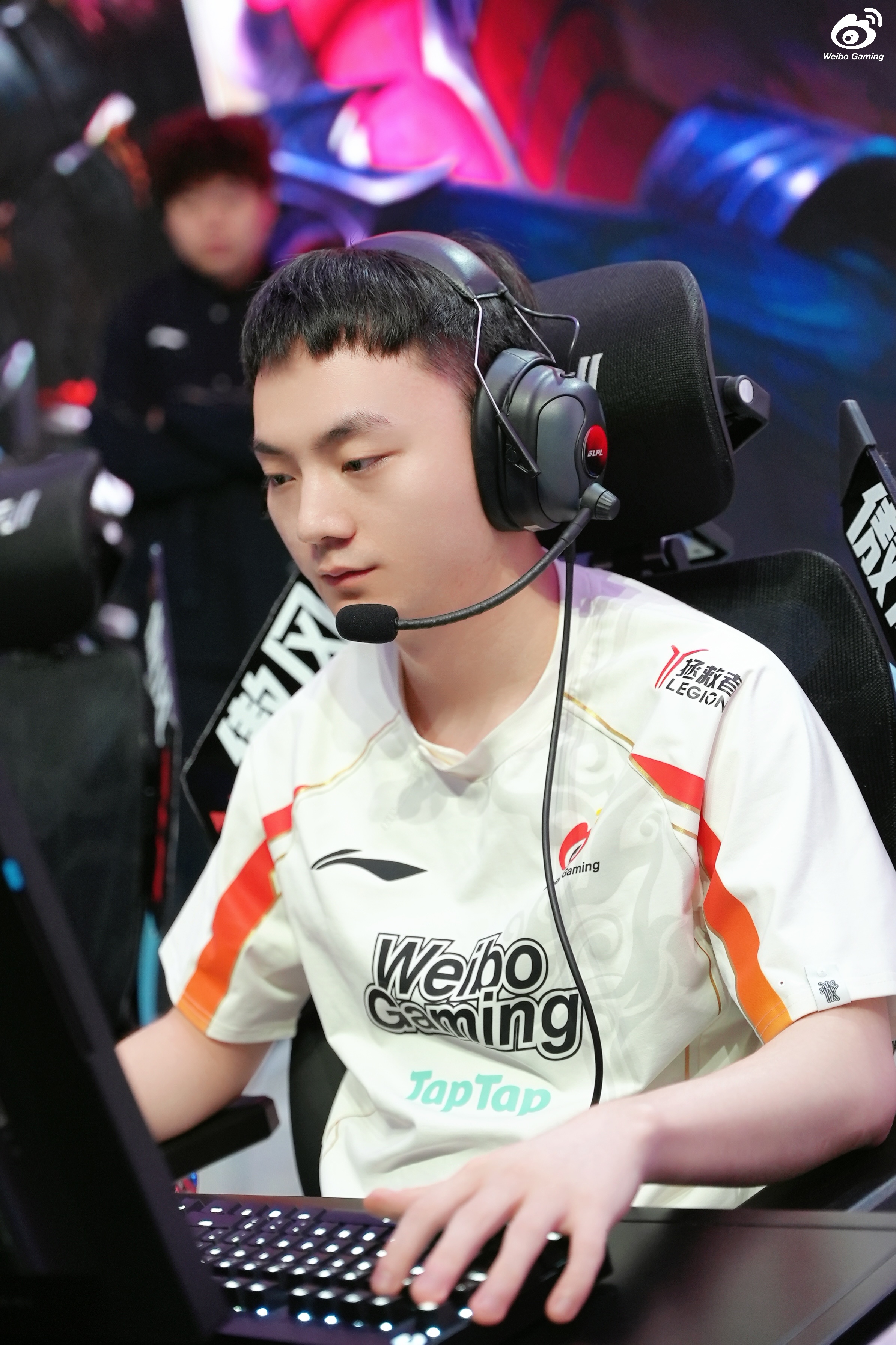 爱游戏手游前十名 Rookie官方宣布战术调整新规，TL引发争议！